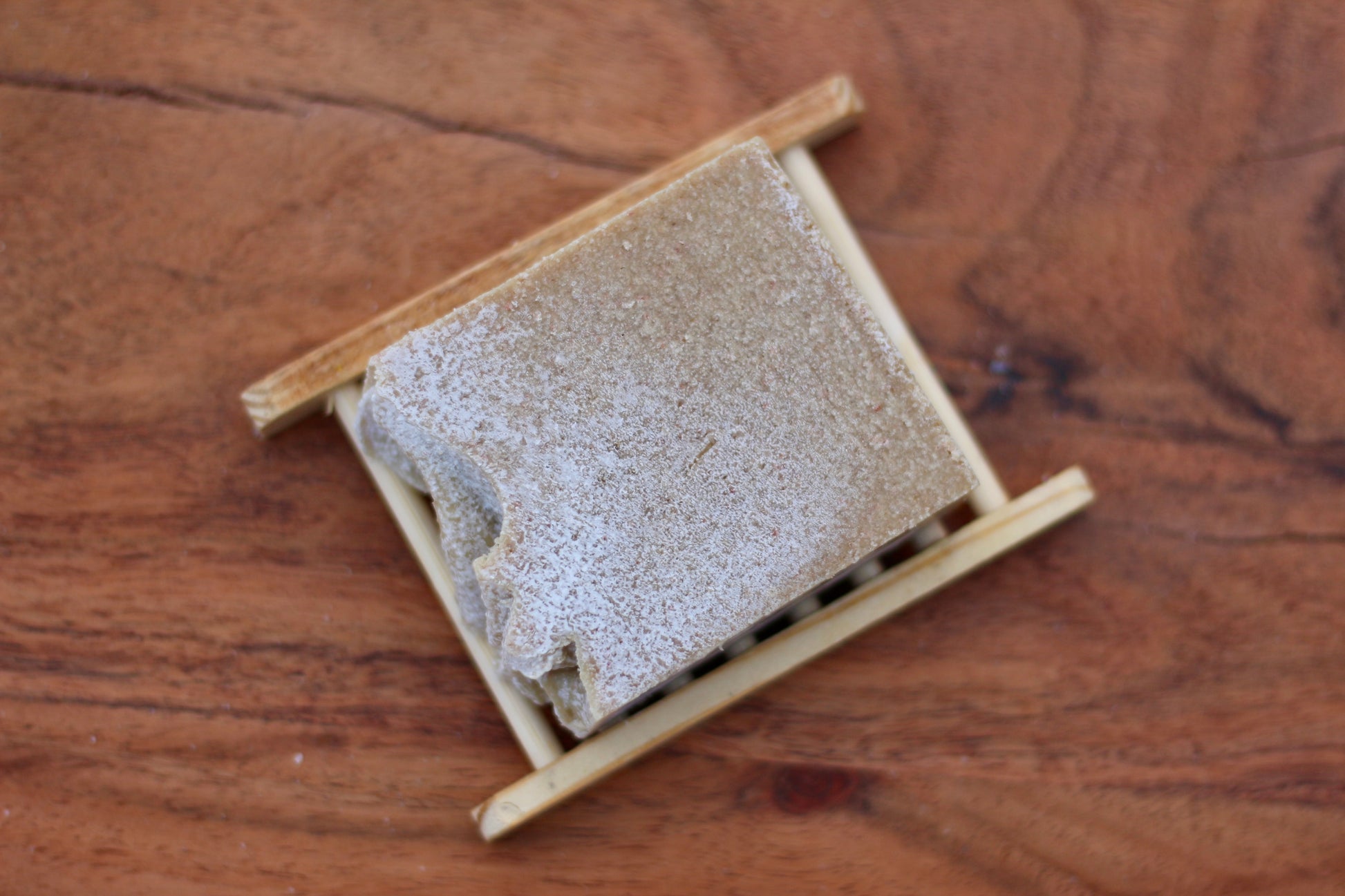 Refresh All-Natural Handmade Pink Himalayan Salt Soap No Label with Soap Dish
